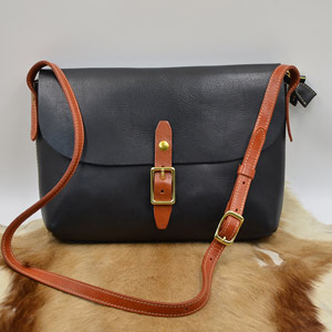 新款植鞣皮頭層牛皮手工女包 樹膏皮復古斜挎包機車包 休閑女生斜背包跨包推薦