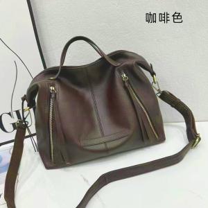 軟皮手袋 頭層牛皮大包包手提包 真皮大容量單肩斜挎包旅行包 歐美機車個性斜背包推薦