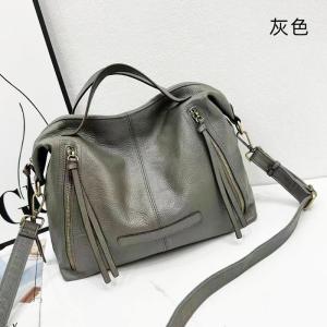 軟皮手袋 頭層牛皮大包包手提包 真皮大容量單肩斜挎包旅行包 歐美機車個性斜背包推薦