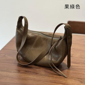 新款休閒包月牙包 流蘇高級感馬鞍包單肩包 樹膏牛皮斜背包真皮女包 頭層牛皮斜跨包 推薦