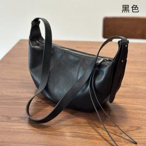 新款休閒包月牙包 流蘇高級感馬鞍包單肩包 樹膏牛皮斜背包真皮女包 頭層牛皮斜跨包 推薦