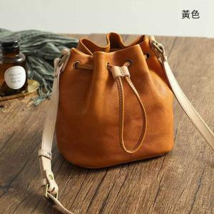 真皮水桶包 復古女包斜背包 手工植鞣皮束口流蘇包 新款時尚簡約單肩背包斜挎包推薦