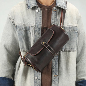 新款蓋頭圓筒包 復古真皮男士斜挎包 戶外休閒大容量男包胞包肩背包 耐磨實用斜背包推薦