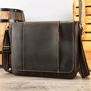 油蠟皮大容量單肩斜挎包 復古郵差包 頭層牛皮斜背包 瘋馬皮出差斜挎包 真皮單肩斜背包商務男士包