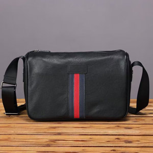 頭層牛皮男士斜背包 日常通勤單肩包 旅行外出小挎包 新品時尚男休閒運動斜挎包推薦 