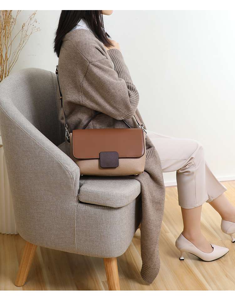 撞色小方包 真皮女包 方扣百搭ins斜背包 真皮女包 牛皮手機包  真皮包包