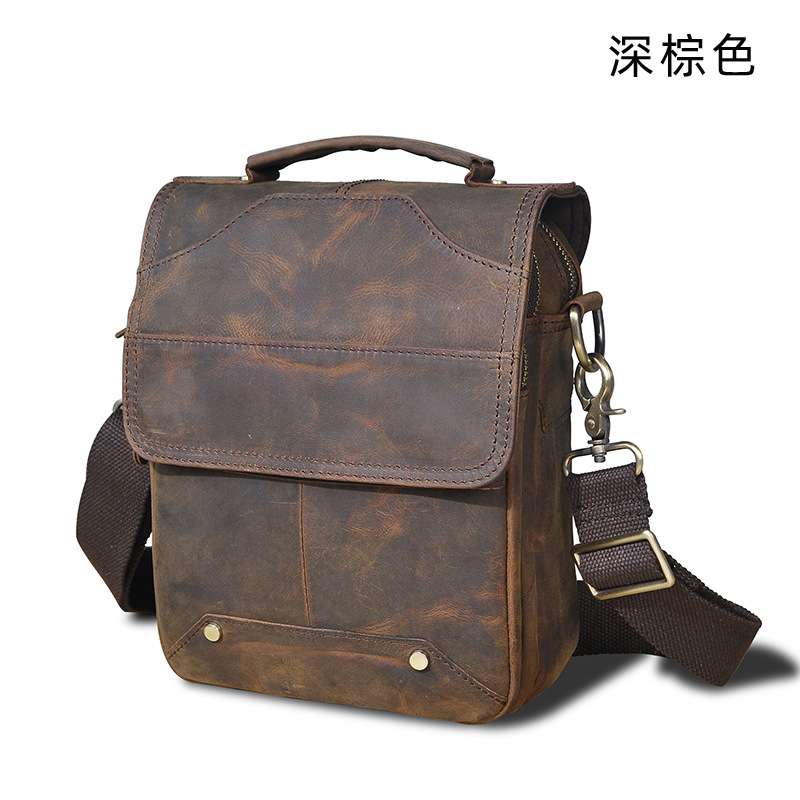 頭層瘋馬皮斜背包 真皮瘋馬牛皮肩背包 歐美復古男士8寸斜挎包 旅遊戶外單肩斜跨包 真皮包包