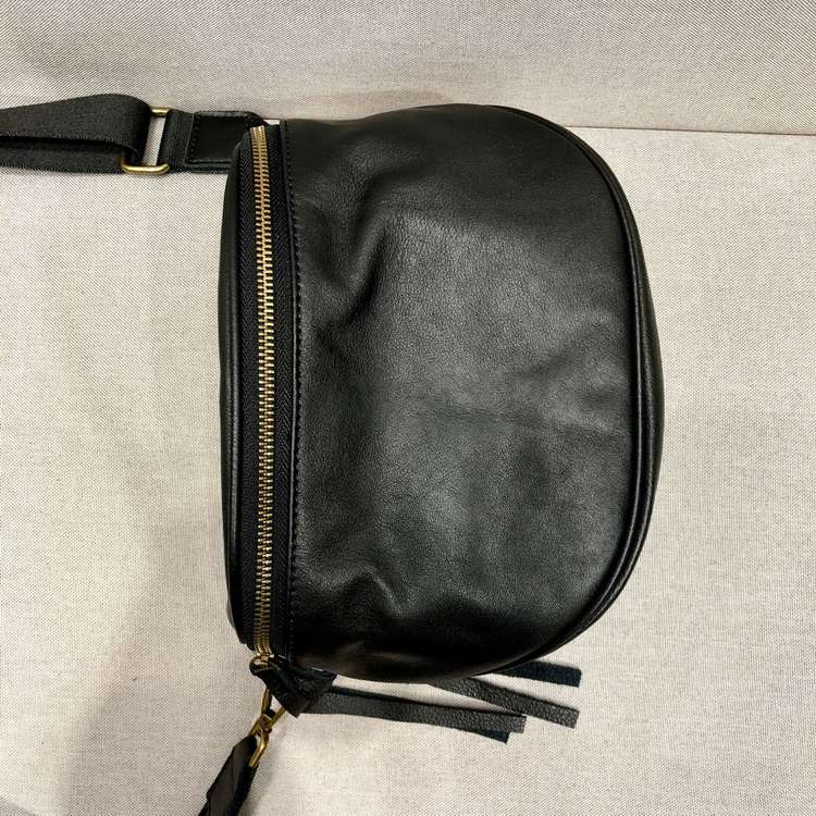 頭層牛皮馬鞍包胸包 軟皮單肩包斜挎包 女款斜背包摺疊包 真皮女包手工單肩背包  真皮包包