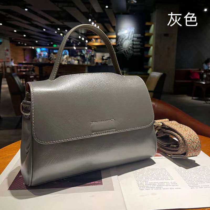 真皮女包 頭層牛皮機車包 植鞣牛皮手提包斜挎包 復古女生斜背包新款休閑女包包 真皮包包