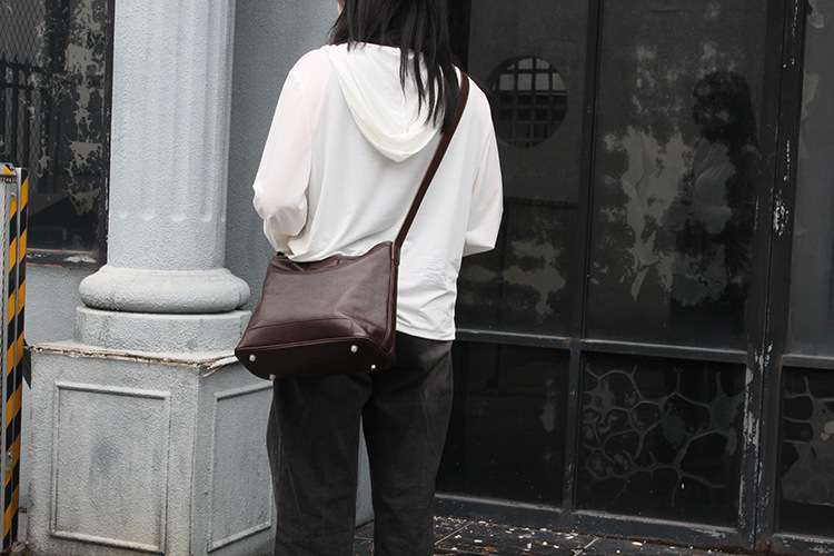 韓版真皮水桶包 女式托特包 大容量單肩背包斜挎包女包 休閒斜背包側背包包 真皮包包