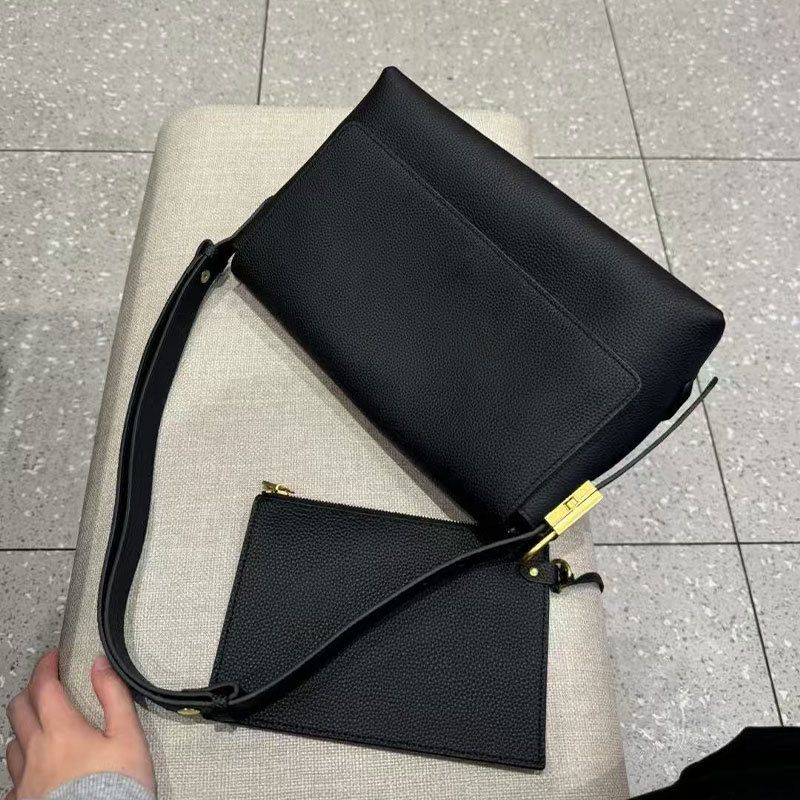 真皮女包 小眾單肩包側背包 女生新款時尚腋下包手袋 休閑斜挎小方包 大容量手提包推薦 真皮包包