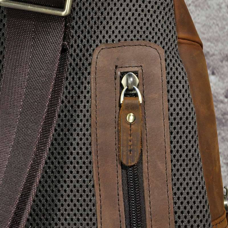 頭層瘋馬皮胸包 牛皮男士復古戶外斜背包 多用途12寸手機包胸前包斜挎包推薦  真皮包包