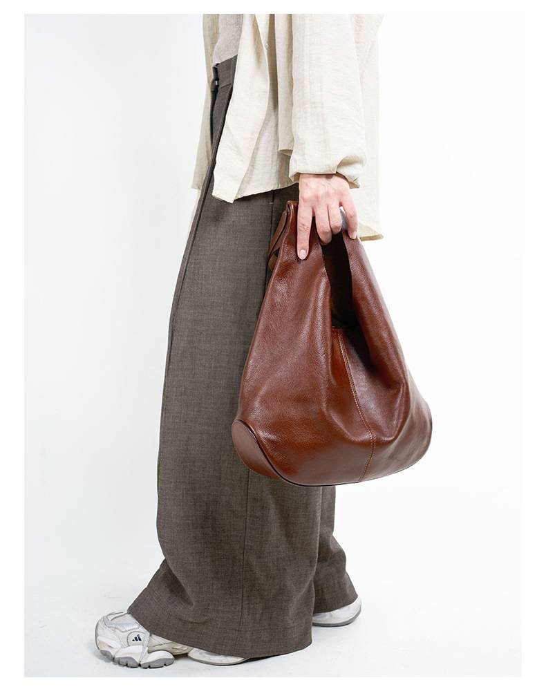 真皮腋下包 頭層樹膏植鞣牛皮托特包 時尚慵懶風大容量手袋女包 高級感單肩包推薦 真皮包包