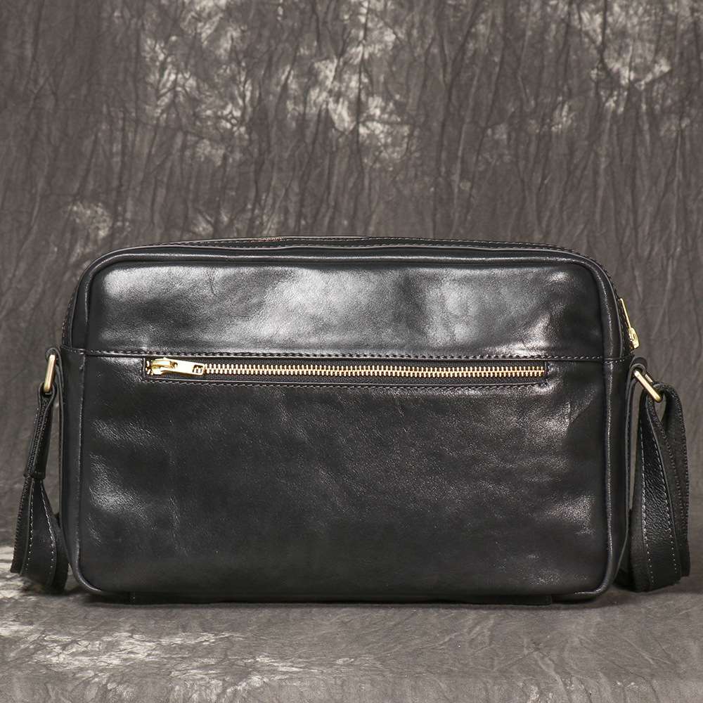 新款男士真皮郵差包 女生頭層牛皮學院風斜挎包 通勤單肩包劍橋包 復古斜背包推薦 真皮包包