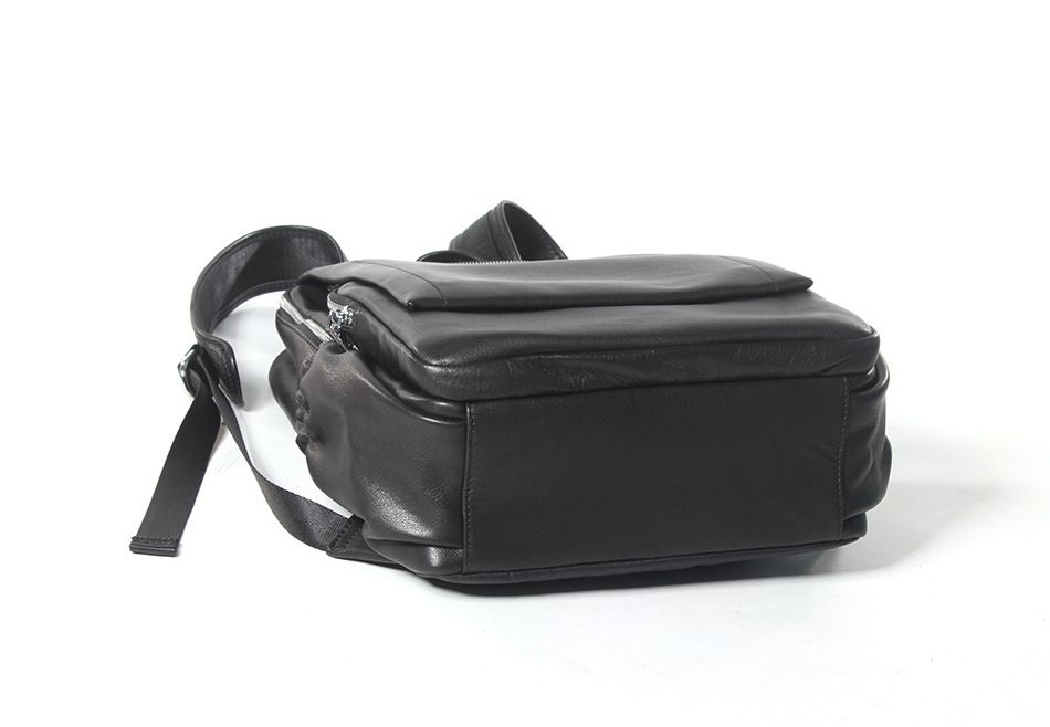 男士真皮雙肩包 頭層牛皮韓版防水後背包 大容量休閒男旅行包 新款翻蓋學生書包推薦 真皮包包