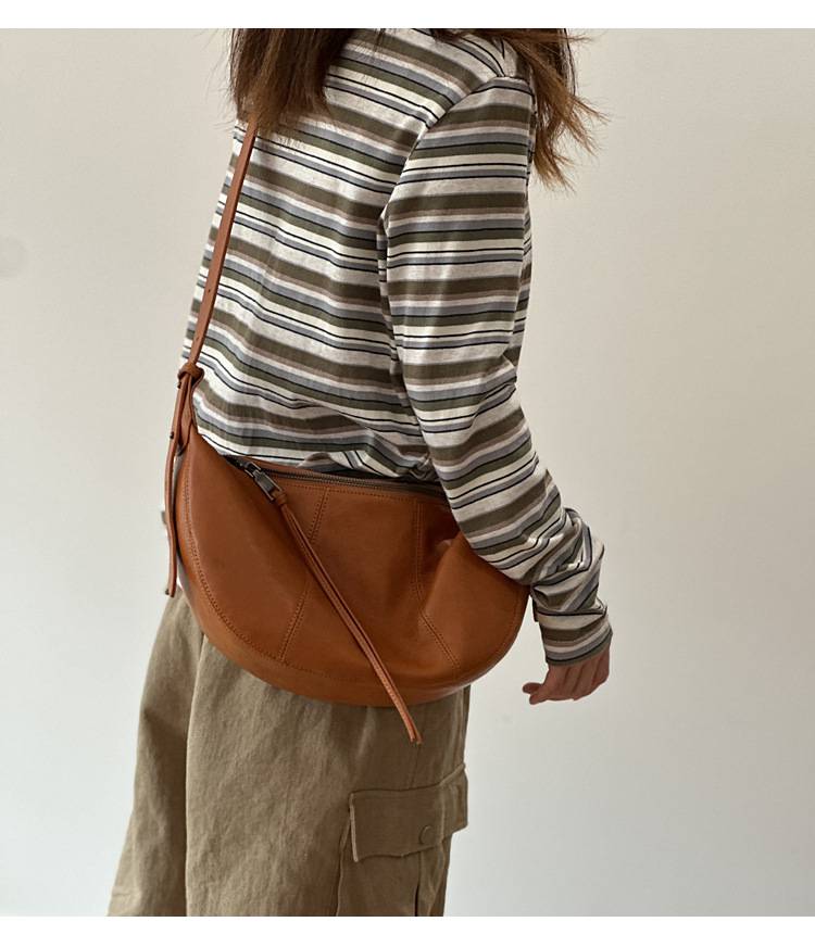 新款真皮女包 頭層牛皮斜跨包 休閒包月牙包 流蘇高級感馬鞍包單肩包斜背包推薦  真皮包包