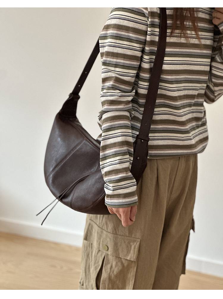 新款真皮女包 頭層牛皮斜跨包 休閒包月牙包 流蘇高級感馬鞍包單肩包斜背包推薦  真皮包包