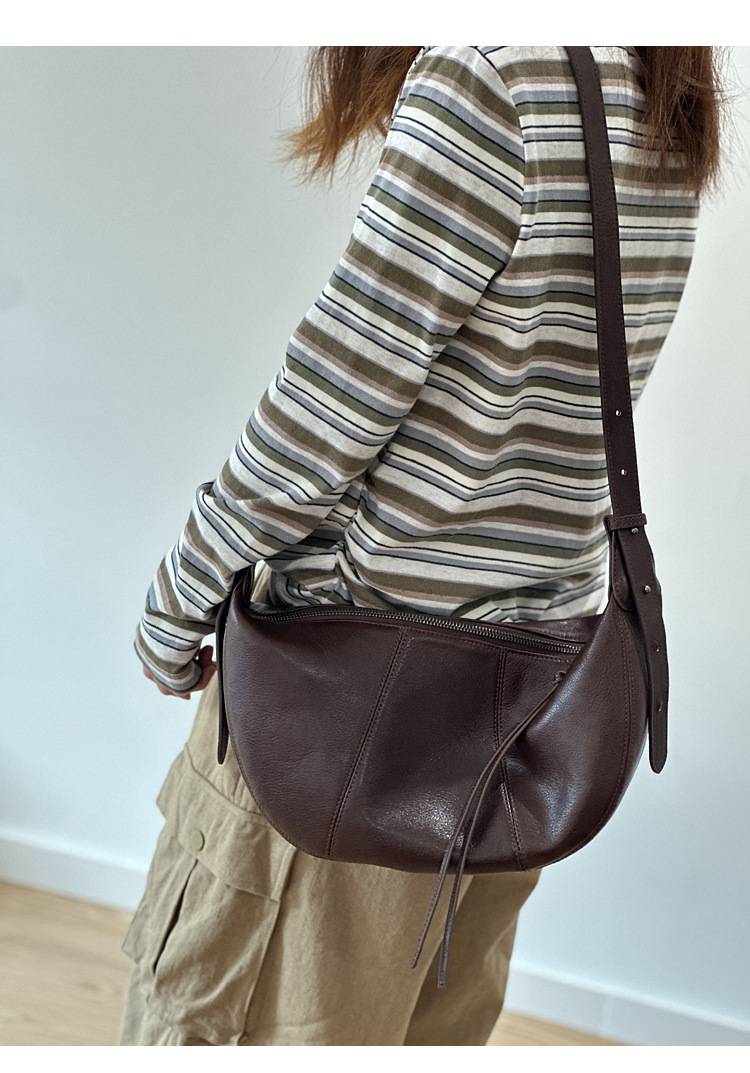 新款真皮女包 頭層牛皮斜跨包 休閒包月牙包 流蘇高級感馬鞍包單肩包斜背包推薦  真皮包包