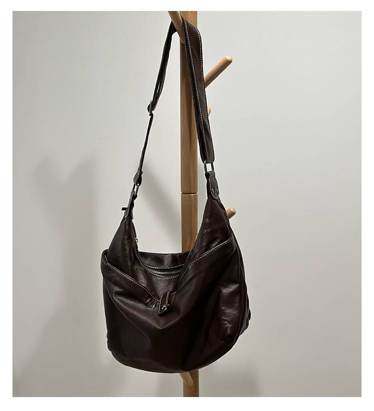 韓版真皮女包 復古軟皮大包包單肩包 女生斜挎包 頭層牛皮百搭跨包 港風休閒包包推薦 真皮包包