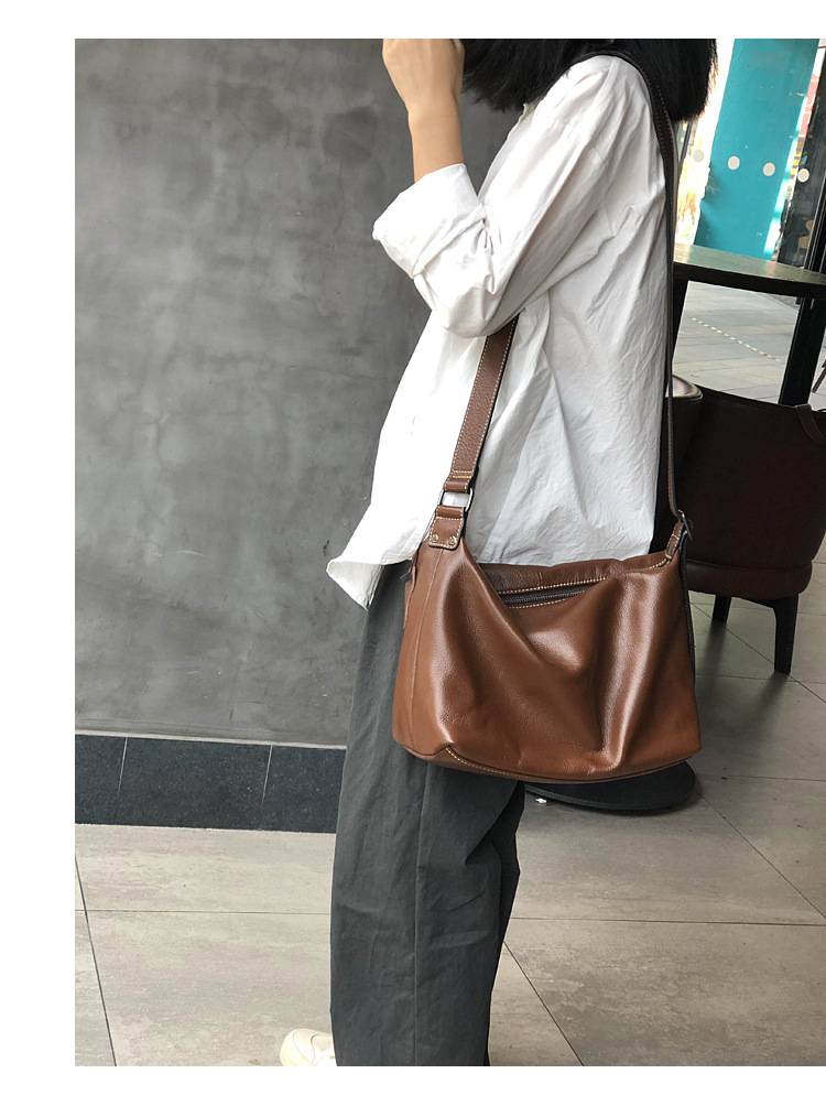 新款頭層牛皮包包 女生大容量單肩包 簡約真皮斜挎包旅行休閒托特包 大包包斜背包推薦 真皮包包