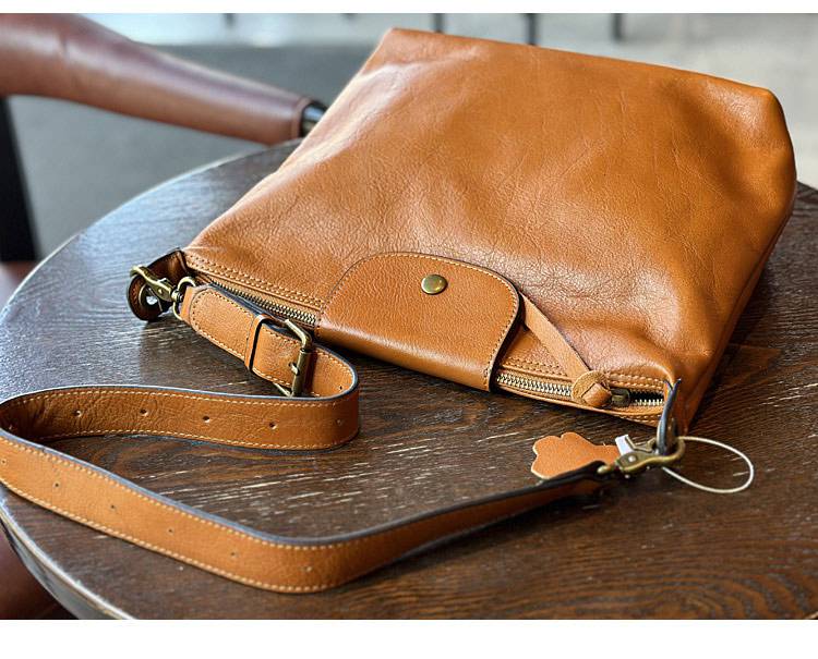 復古植鞣牛皮餃子包 真皮單肩斜挎包 簡約休閒款大容量斜背包 女生包包新款女包推薦 真皮包包