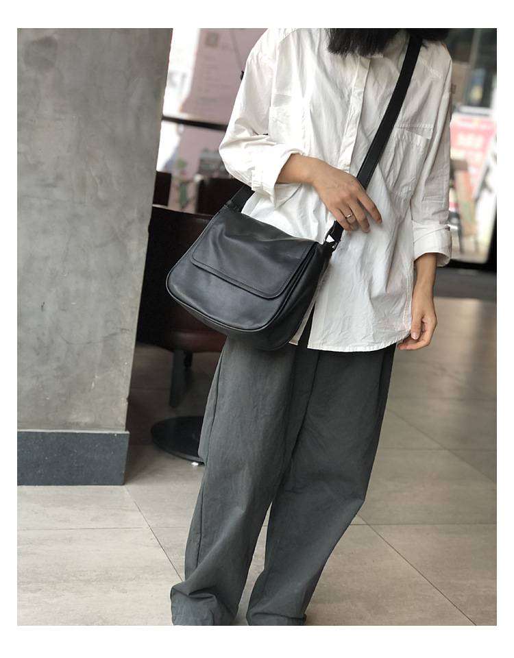 翻蓋新款真皮女包單肩包 休閒女士斜挎包 簡約休閒斜背包 女生頭層皮郵差包推薦 真皮包包