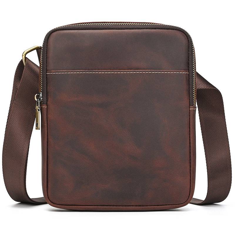 瘋馬皮斜背包 真皮休閑小方包 新款男士單肩背包斜跨包 簡約百搭手機包斜挎包推薦 真皮包包