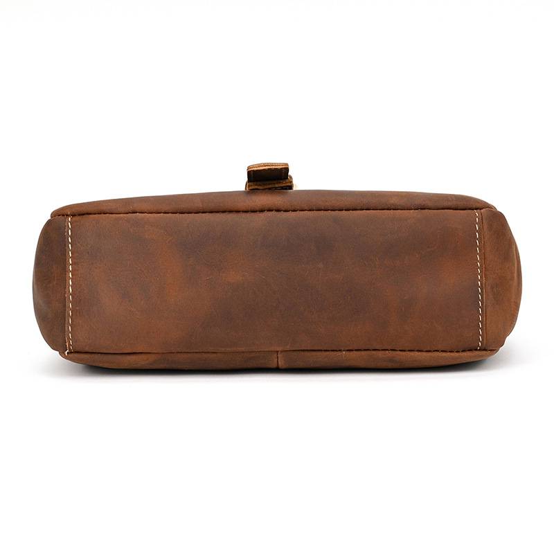 復古瘋馬皮斜背包 真皮男包肩背包 頭層牛皮時尚百搭翻蓋斜跨包ipad包包側背包推薦 真皮包包