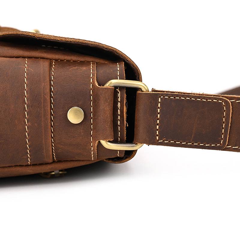 復古瘋馬皮斜背包 真皮男包肩背包 頭層牛皮時尚百搭翻蓋斜跨包ipad包包側背包推薦 真皮包包