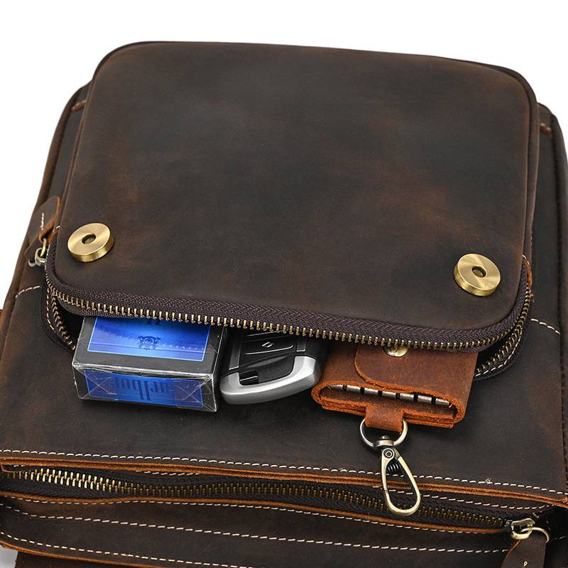 新款復古男士單肩包 瘋馬皮郵差包斜背包 真皮側背包斜挎包 頭層牛皮旅行斜跨包推薦 真皮包包