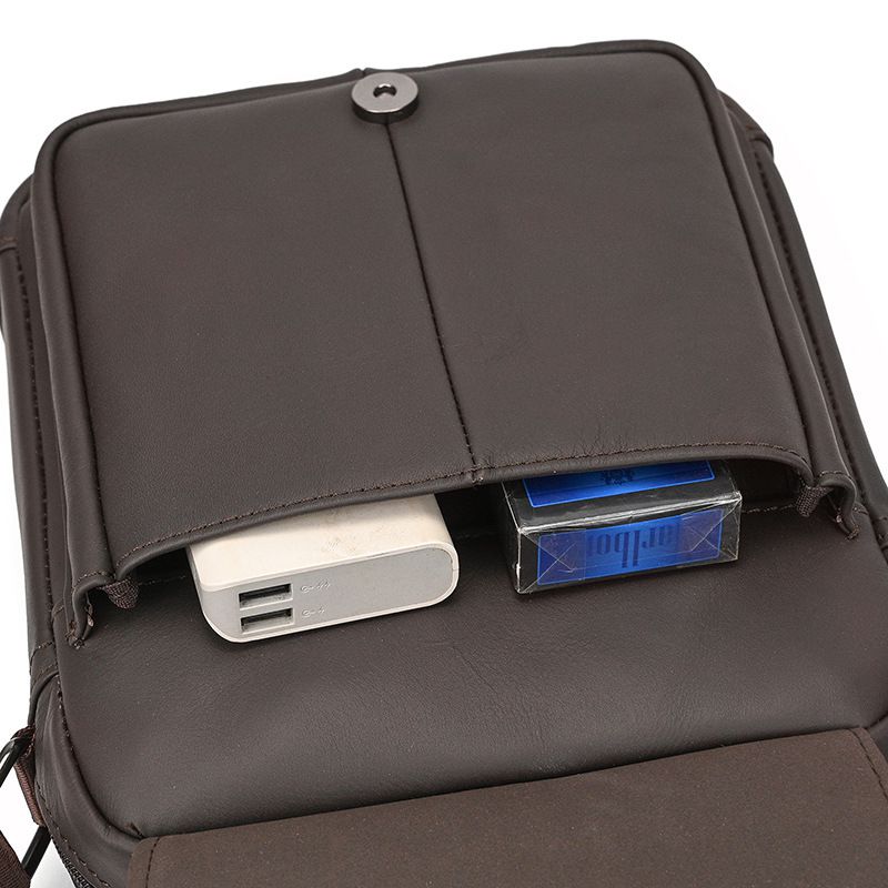 男男士真皮新款小單肩包 歐美復古戶外休閒斜挎包 翻蓋男包 時尚斜背包蓋頭包推薦 真皮包包