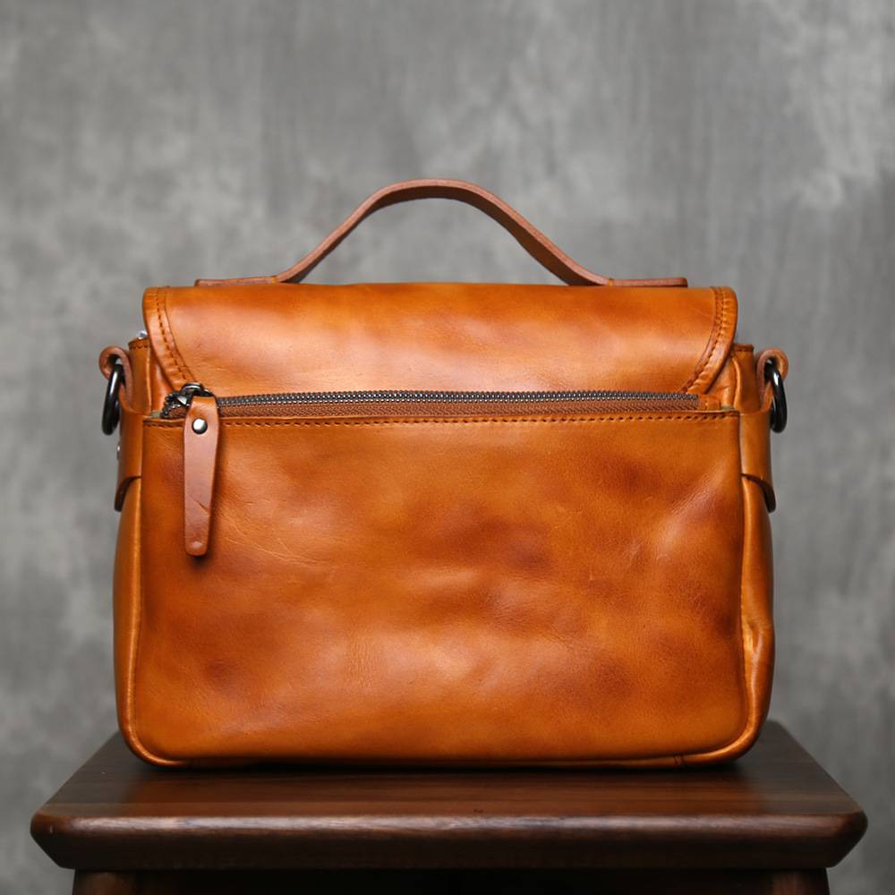 手工頭層牛皮植鞣皮簡約郵差包 真皮包包單肩包斜挎包 男女同款斜背包肩背包推薦 真皮包包