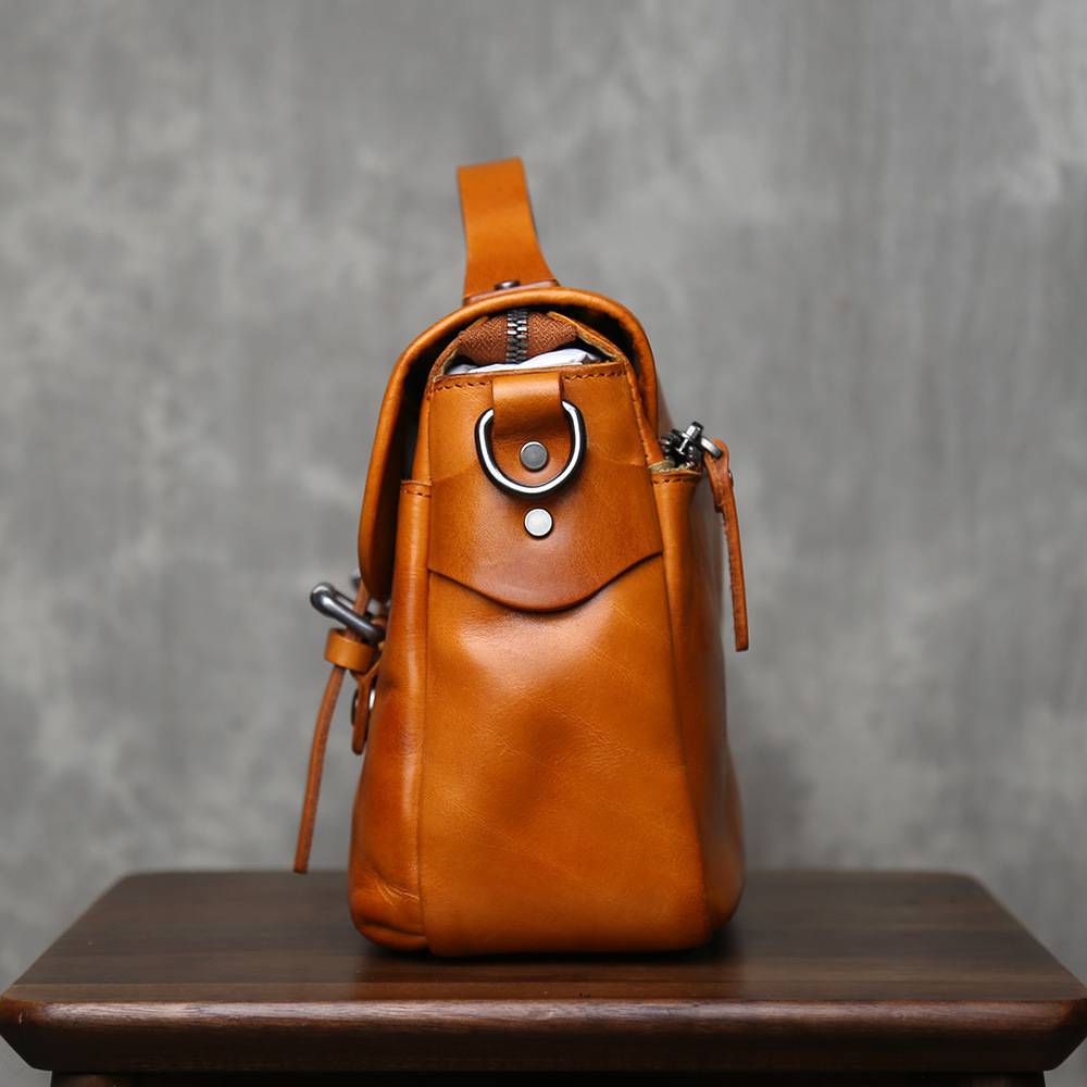 手工頭層牛皮植鞣皮簡約郵差包 真皮包包單肩包斜挎包 男女同款斜背包肩背包推薦 真皮包包