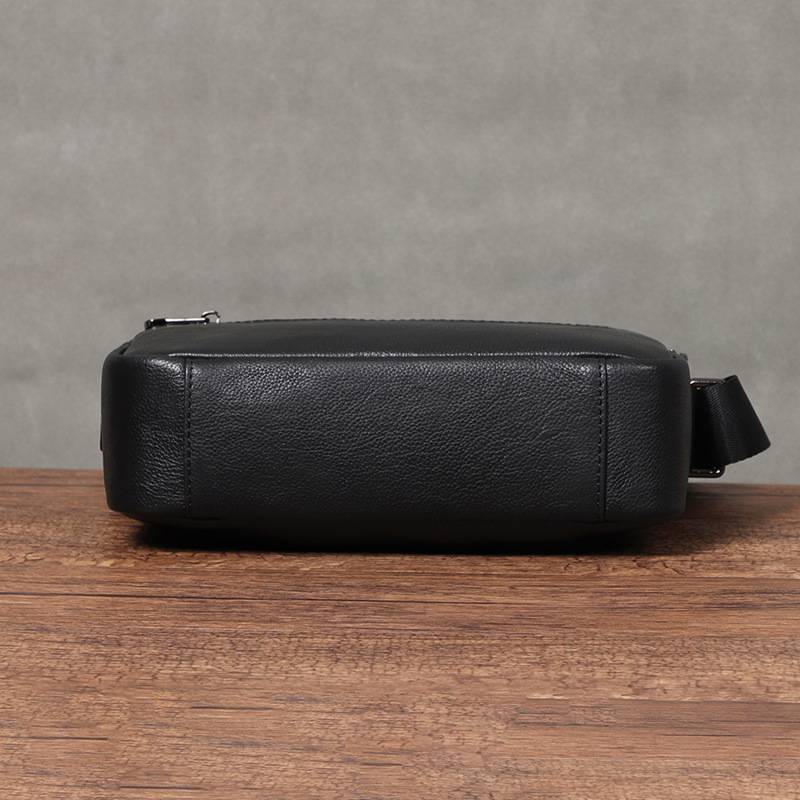 新款男士斜挎包 韓版單肩斜挎小包包 頭層牛皮小方包 真皮男包肩背包側背包推薦 真皮包包