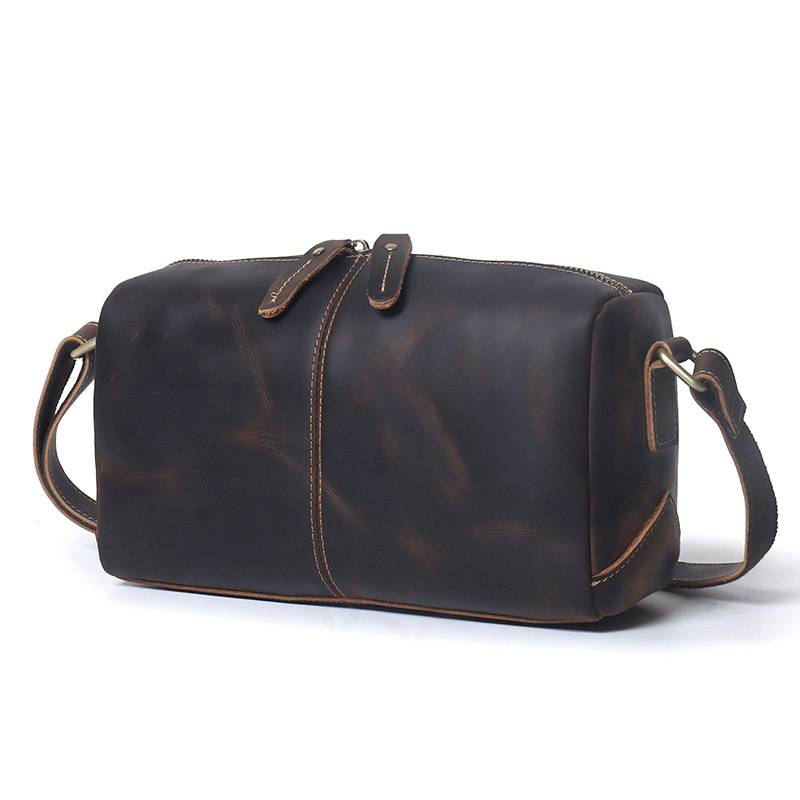 復古新款男士真皮單肩包 瘋馬皮斜挎包 大容量頭層牛皮真皮男包斜背包簡約小方包推薦 真皮包包