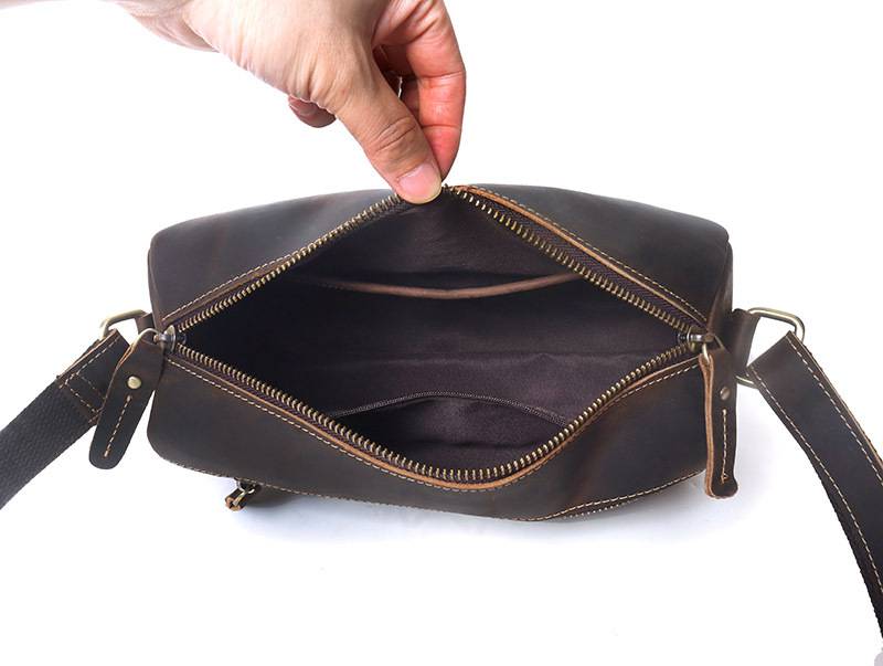 復古新款男士真皮單肩包 瘋馬皮斜挎包 大容量頭層牛皮真皮男包斜背包簡約小方包推薦 真皮包包