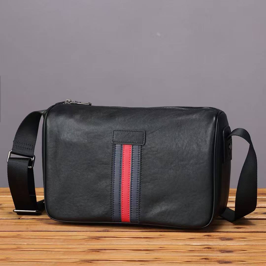 頭層牛皮男士斜背包 日常通勤單肩包 旅行外出小挎包 新品時尚男休閒運動斜挎包推薦 真皮包包
