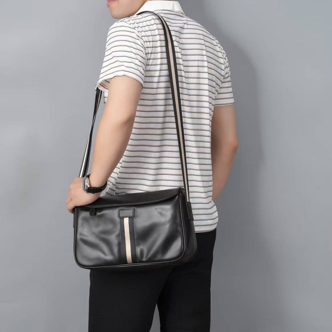 時尚簡約頭層牛皮男士斜背包 休閒通勤單肩包小挎包 新品男運動斜挎包側背包推薦 真皮包包