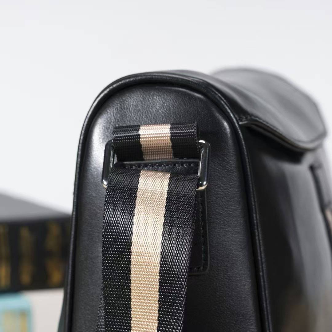 時尚簡約頭層牛皮男士斜背包 休閒通勤單肩包小挎包 新品男運動斜挎包側背包推薦 真皮包包