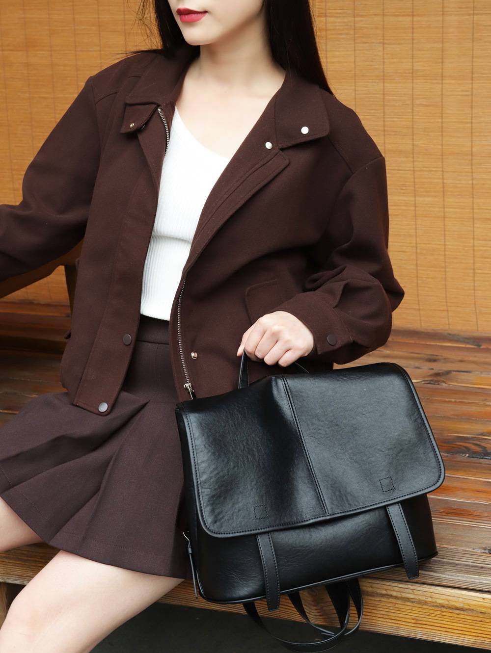 新款真皮女包學生書包 頭層植鞣牛皮雙肩包 經典郵差包後背包 女式復古背包推薦 真皮包包