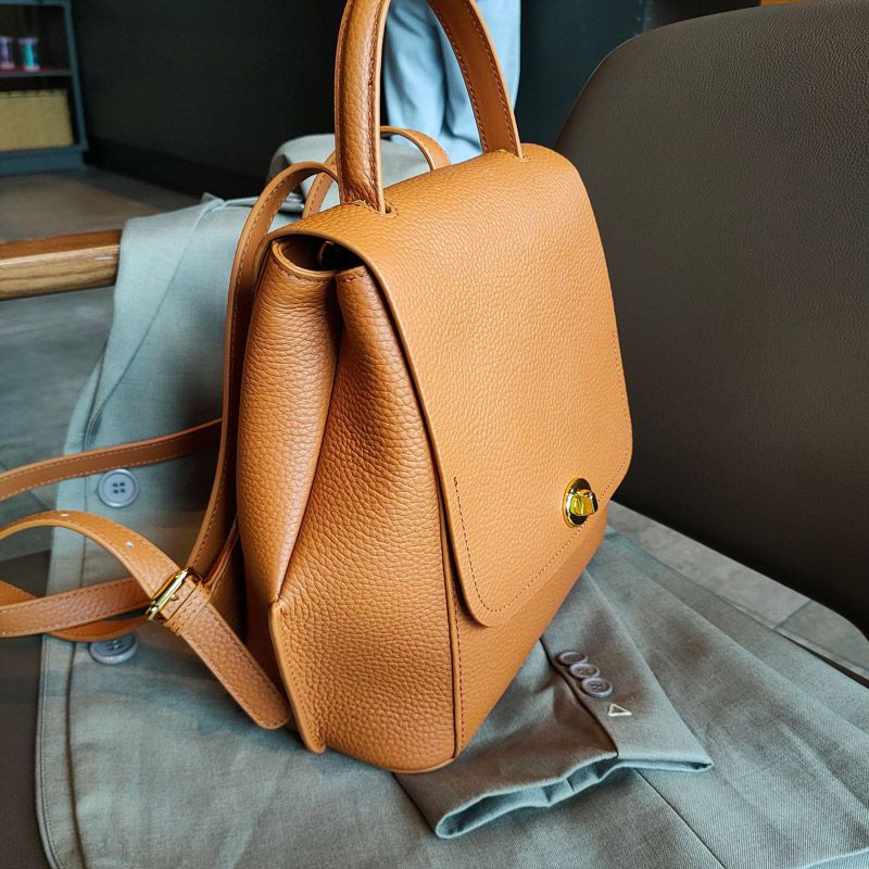新款女士雙肩包 大容量時尚高級感小眾設計ins風牛皮後背包 真皮女生學生書包推薦 真皮包包