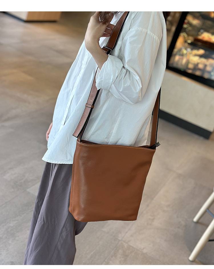 新款日系休閑牛皮斜挎包 復古百搭真皮女包 頭層牛皮單肩包女水桶包軟皮斜背包推薦 真皮包包