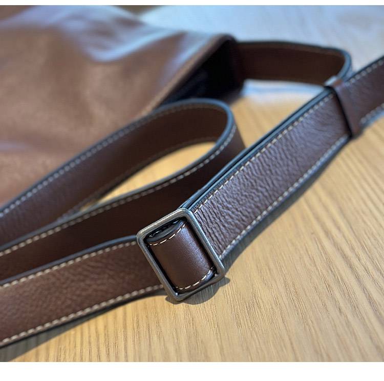 新款日系休閑牛皮斜挎包 復古百搭真皮女包 頭層牛皮單肩包女水桶包軟皮斜背包推薦 真皮包包