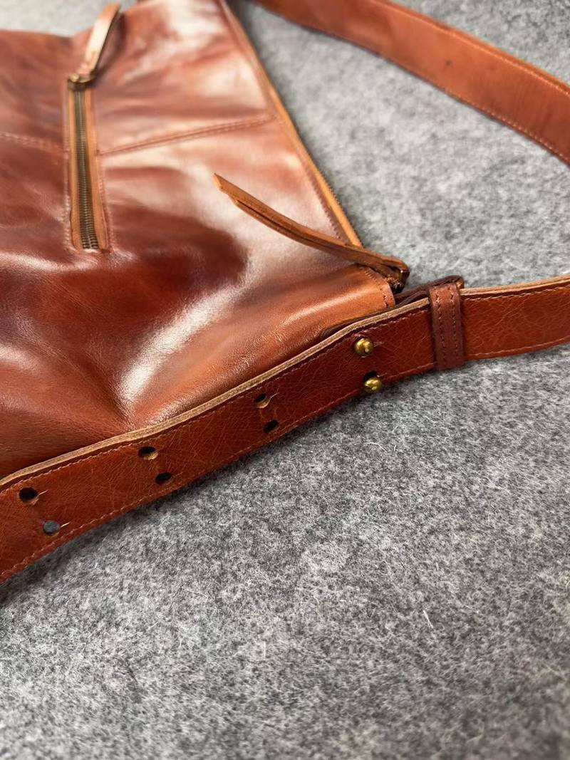 復古手工擦色頭層植鞣皮斜背包 高級質感牛皮水桶包托特包 新款真皮女包斜挎包推薦 真皮包包