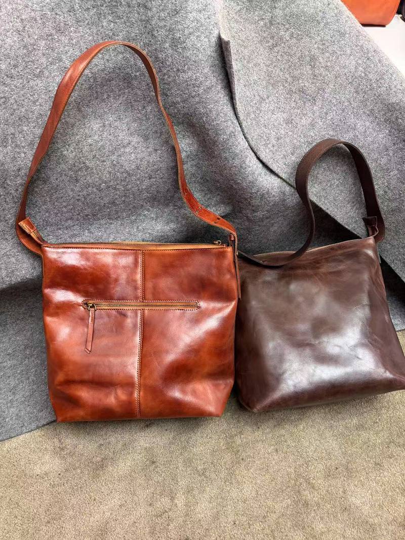 復古手工擦色頭層植鞣皮斜背包 高級質感牛皮水桶包托特包 新款真皮女包斜挎包推薦 真皮包包