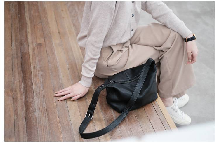 復古手工擦色頭層植鞣皮斜背包 高級質感牛皮水桶包托特包 新款真皮女包斜挎包推薦 真皮包包